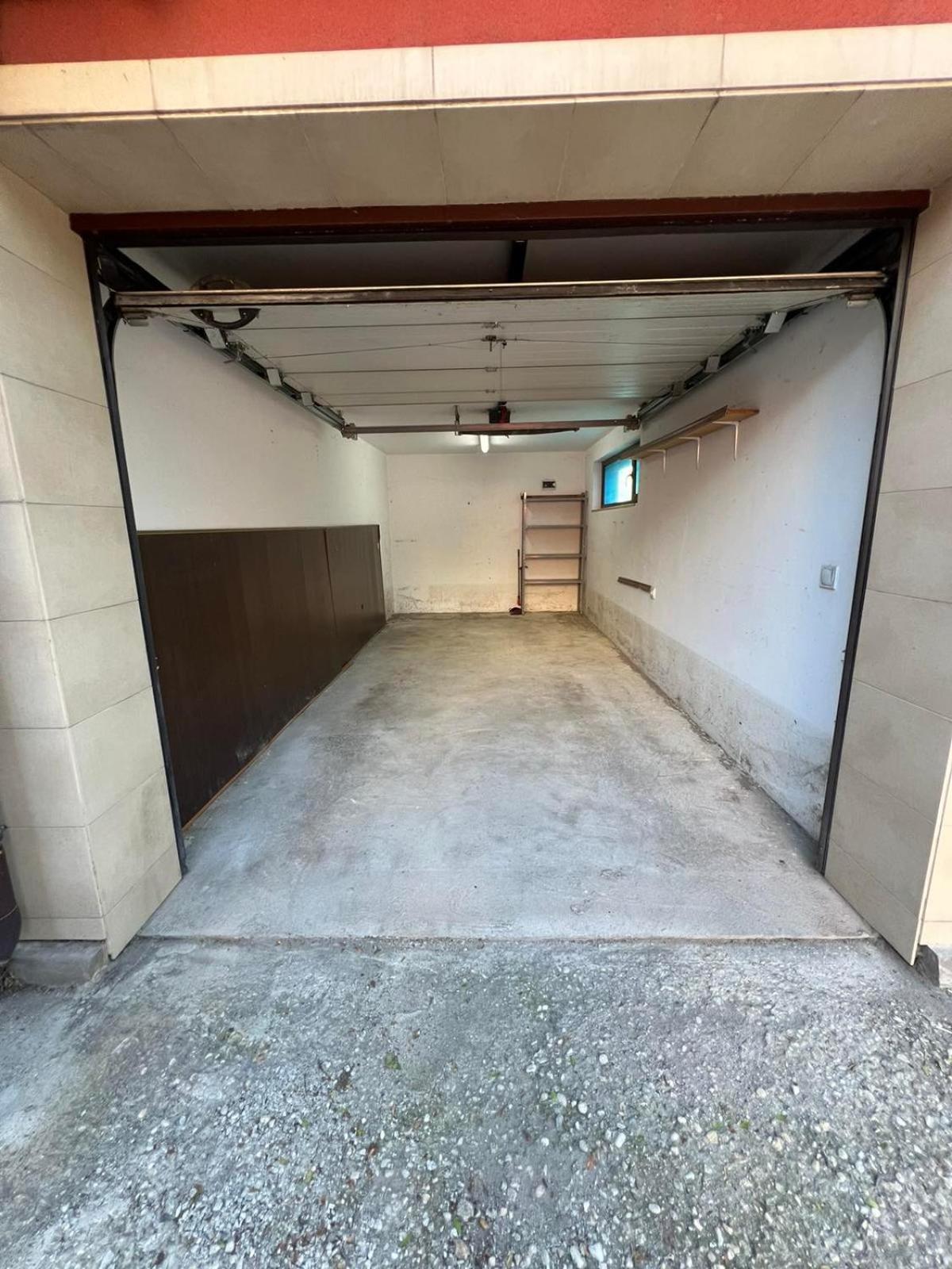 Madrid 2Bdr W Free Parking Near Metro, Serdika Mall โซเฟีย ภายนอก รูปภาพ