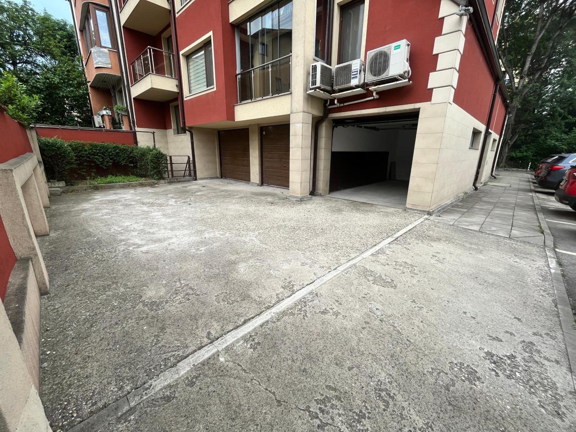 Madrid 2Bdr W Free Parking Near Metro, Serdika Mall โซเฟีย ภายนอก รูปภาพ